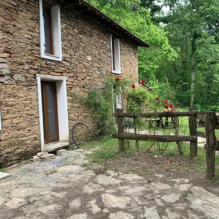 Centro Trekking A Cavallo Monte Brugiana Country house *