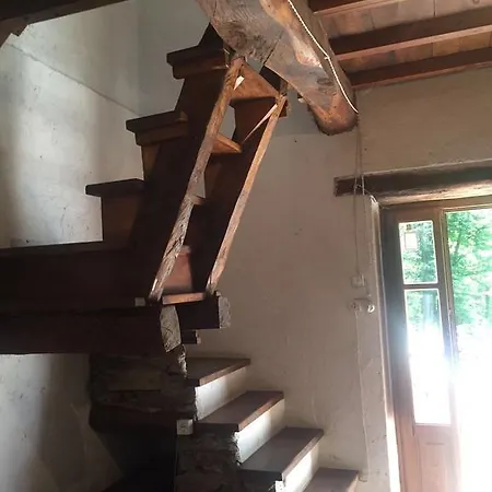 Country house Centro Trekking A Cavallo Monte Brugiana *
